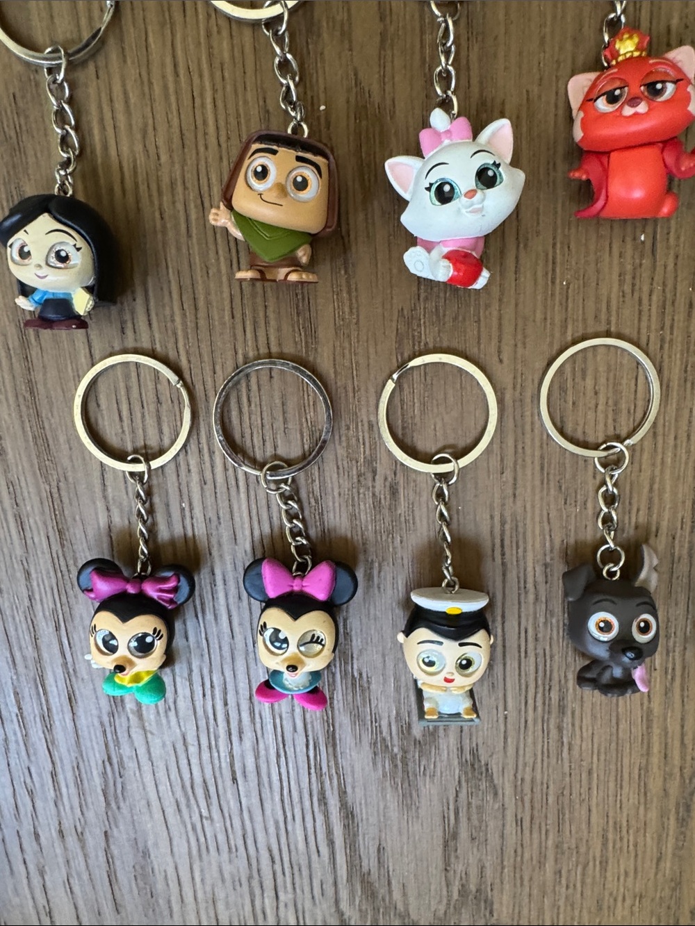 Disney Doorables Keychain Bundle (30) - Picture 8 of 12